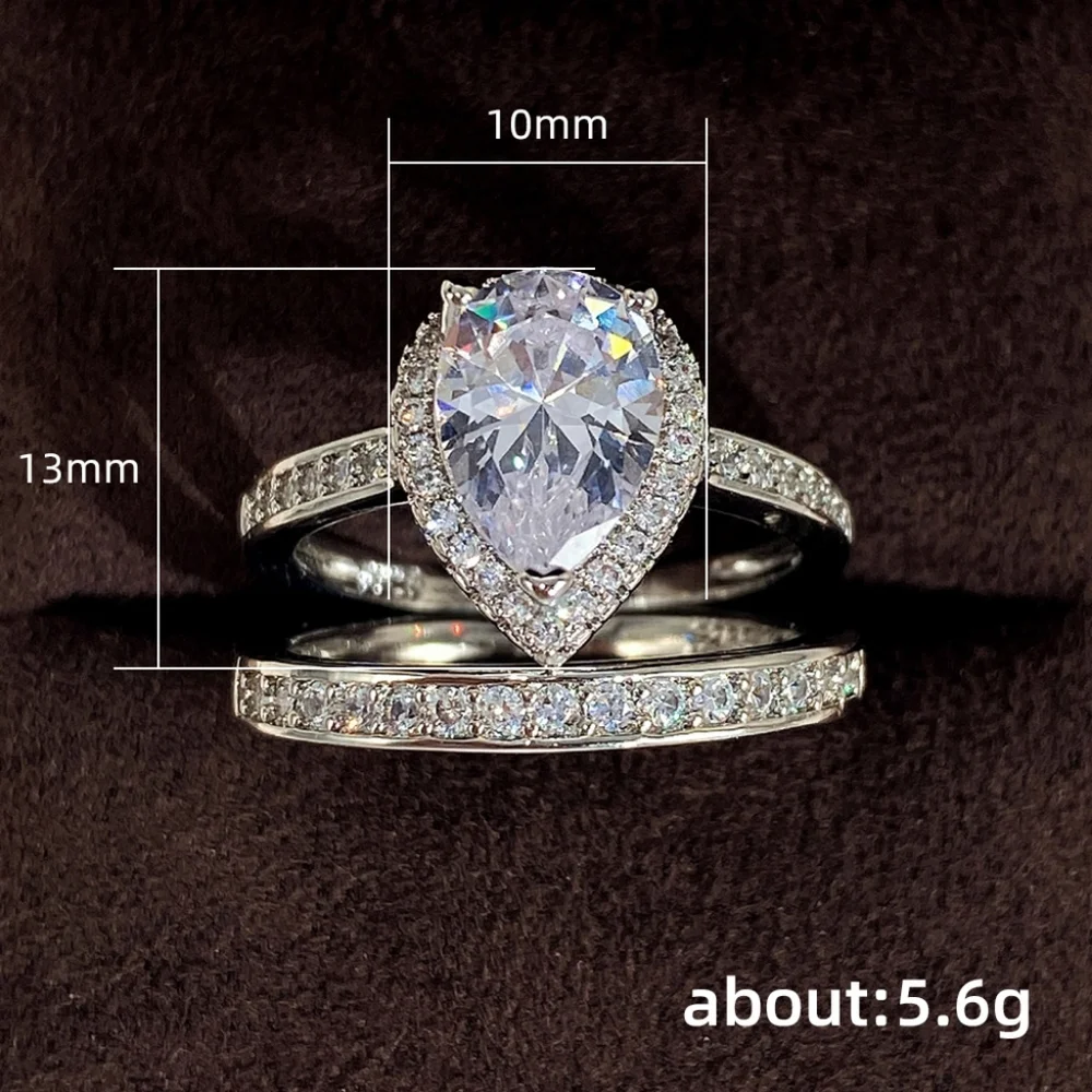 Luxury Pear Cut Engagement Set of Ring - Picture 3 of 3